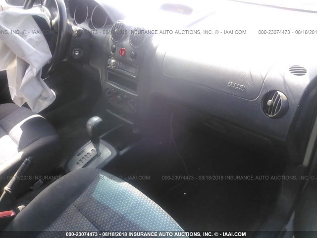 KL1TD66608B264844 - 2008 CHEVROLET AVEO LS SILVER photo 5
