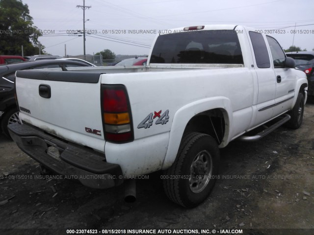 1GTHK29U84E225855 - 2004 GMC SIERRA K2500 HEAVY DUTY WHITE photo 4