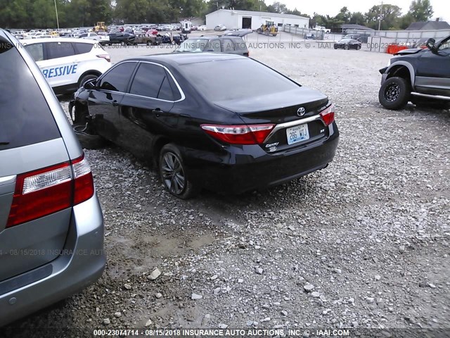 4T1BF1FK4FU005513 - 2015 TOYOTA CAMRY LE/XLE/SE/XSE 黑色 照片 3