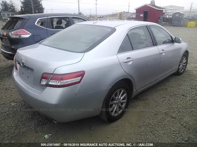 4T4BF3EK1BR155527 - 2011 TOYOTA CAMRY SE/LE/XLE 银色 照片 4