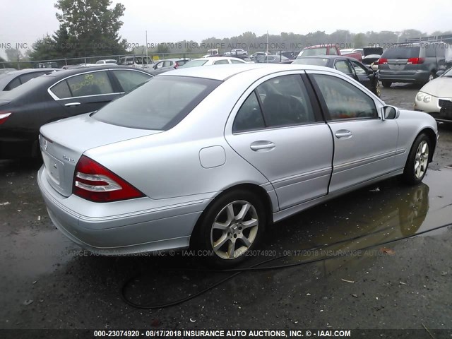 WDBRF92HX7F930197 - 2007 MERCEDES-BENZ C 280 4MATIC SILVER photo 4