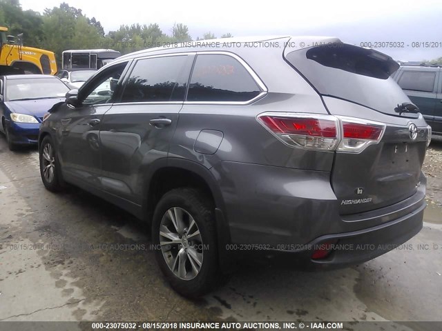 5TDJKRFH3FS118789 - 2015 TOYOTA HIGHLANDER XLE GRAY photo 3