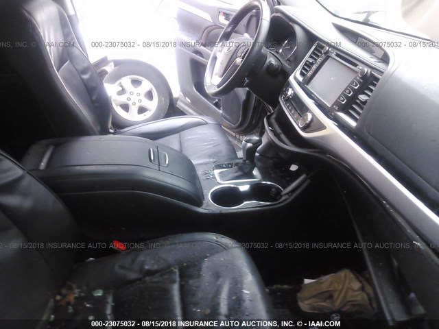 5TDJKRFH3FS118789 - 2015 TOYOTA HIGHLANDER XLE ნაცრისფერი ფოტო 5