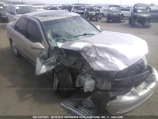 4T1BF28K1YU937190 - 2000 TOYOTA CAMRY LE/XLE Ոսկեգույն լուսանկար 6