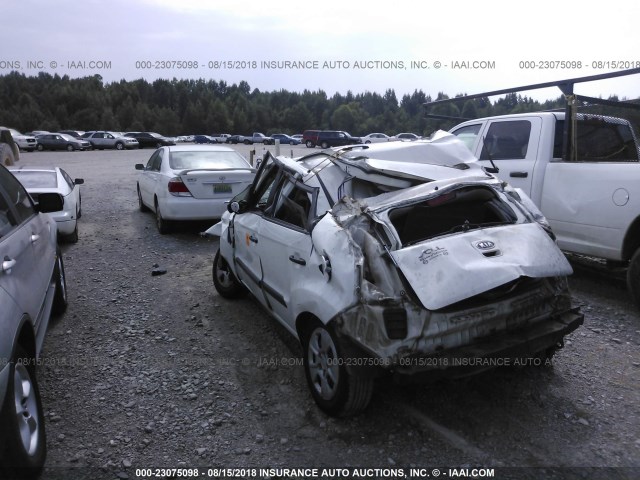 KNDJT2A12B7347600 - 2011 KIA SOUL WHITE photo 6