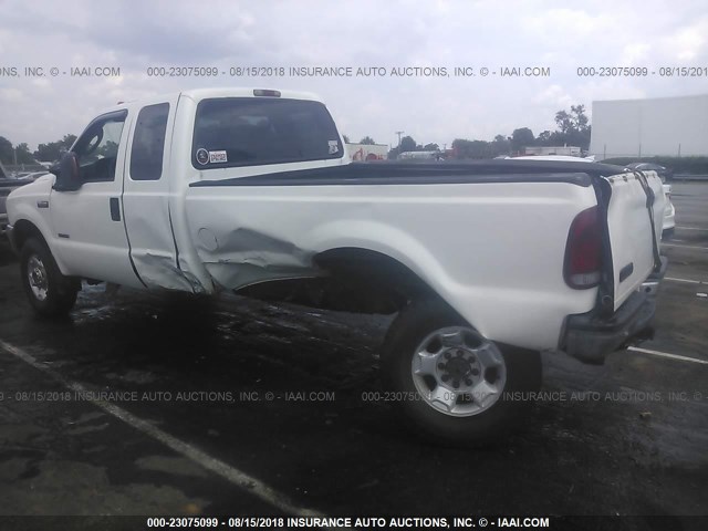 1FTWX31P05EB34987 - 2005 FORD F350 SRW SUPER DUTY WHITE photo 3