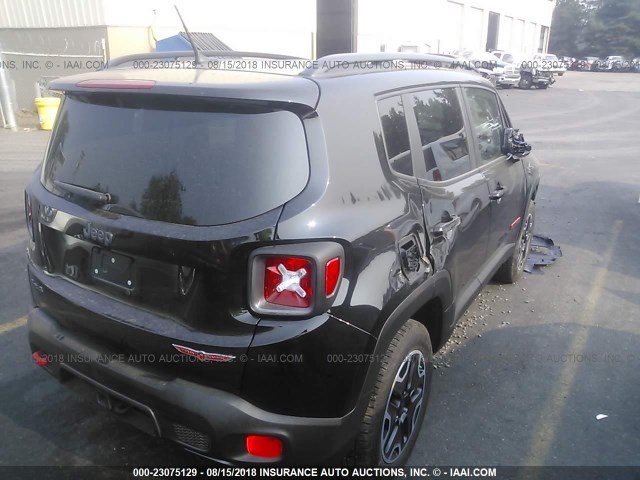 ZACCJBCT1GPC85324 - 2016 JEEP RENEGADE TRAILHAWK BLACK photo 4