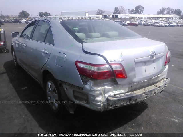4T1BE46K78U257120 - 2008 TOYOTA CAMRY CE/LE/XLE/SE SILVER photo 3