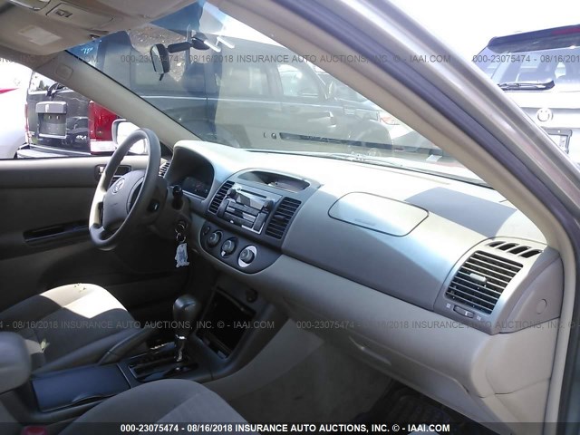 4T1BE30K75U505901 - 2005 TOYOTA CAMRY LE/XLE/SE Boz foto 5