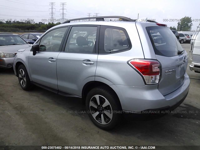 JF2SJABC0JH428187 - 2018 SUBARU FORESTER 2.5I SILVER photo 3