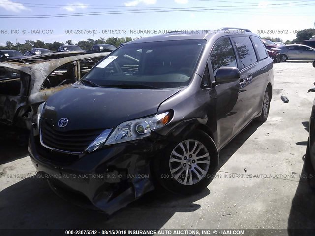 5TDYK3DC6ES462554 - 2014 TOYOTA SIENNA XLE/LIMITED GRAY photo 2