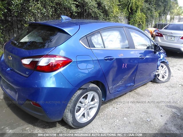 3G1BE6SM2JS535086 - 2018 CHEVROLET CRUZE LT 蓝色 照片 4