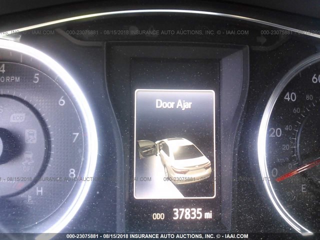 4T1BF1FK9HU271631 - 2017 TOYOTA CAMRY LE/XLE/SE/XSE 黑色 照片 7