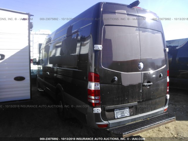 WDYPE8CC6D5746843 - 2013 FREIGHTLINER 2500 SPRINTER 2500 BROWN photo 3