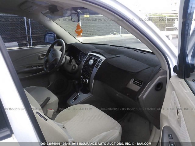 KM8JN12D96U333385 - 2006 HYUNDAI TUCSON GLS/LIMITED WHITE photo 5