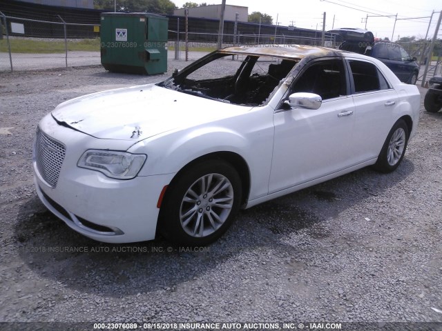 2C3CCAAGXHH552655 - 2017 CHRYSLER 300 LIMITED WHITE photo 2