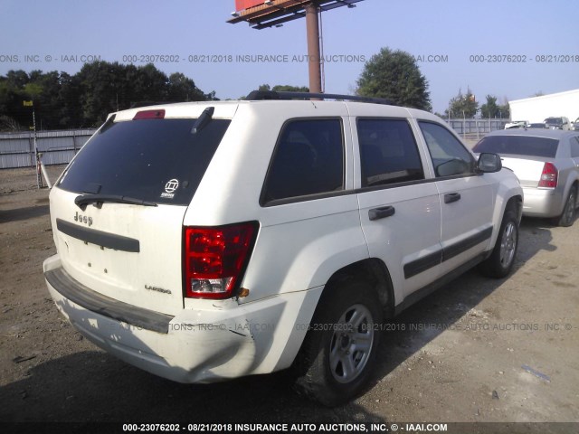 1J4GS48K75C561589 - 2005 JEEP GRAND CHEROKEE LAREDO/COLUMBIA/FREEDOM 白色 照片 4
