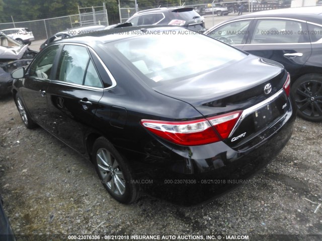 4T1BF1FK7GU570372 - 2016 TOYOTA CAMRY LE/XLE/SE/XSE BLACK photo 3