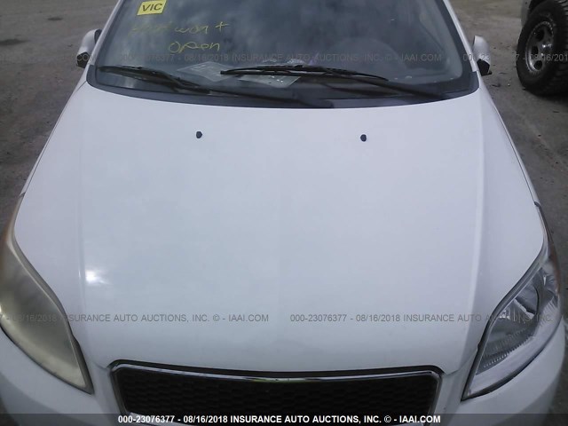 KL1TD66E59B307342 - 2009 CHEVROLET AVEO LS/LT WHITE photo 10