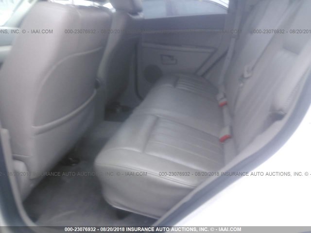 1J4GR48K55C555804 - 2005 JEEP GRAND CHEROKEE LAREDO/COLUMBIA/FREEDOM 白色 照片 8