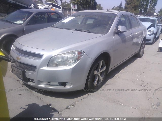 1G1ZC5E12BF131968 - 2011 CHEVROLET MALIBU 1LT ვერცხლისფერი ფოტო 2