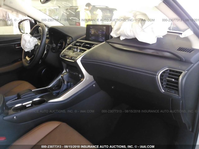 JTJYARBZ6J2104690 - 2018 LEXUS NX 300/BASE/F SPORT 白色 照片 5