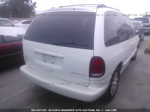 1B4GP55RXTB493187 - 1996 DODGE CARAVAN LE/ES WHITE photo 4