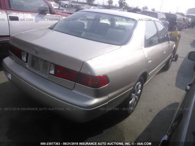 4T1BF22K6YU104803 - 2000 TOYOTA CAMRY LE/XLE BEIGE photo 4