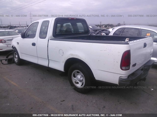 2FTRX17W14CA99607 - 2004 FORD F-150 HERITAGE CLASSIC WHITE photo 3