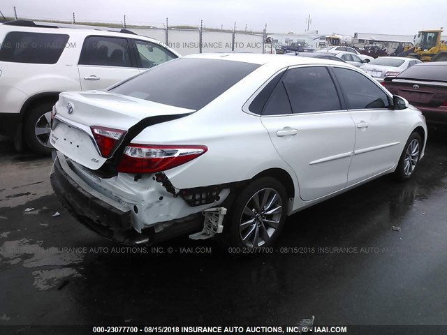 4T1BF1FK1HU420162 - 2017 TOYOTA CAMRY LE/XLE/SE/XSE 白色 照片 4