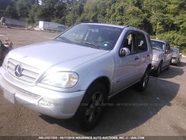 4JGAB57EX3A407606 - 2003 MERCEDES-BENZ ML 350 SILVER photo 2