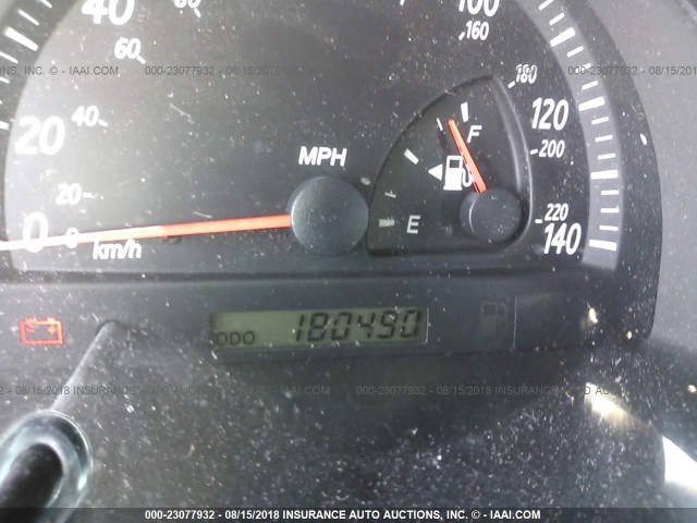 4T1BE32K32U562749 - 2002 TOYOTA CAMRY LE/XLE/SE 银色 照片 7