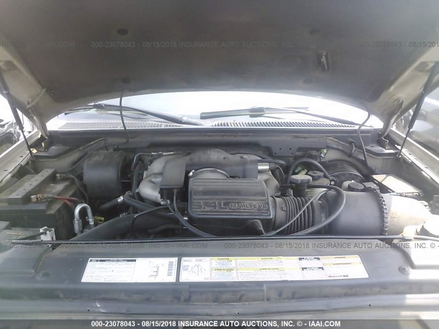 5LMPU28A3XLJ33140 - 1999 LINCOLN NAVIGATOR TAN photo 10