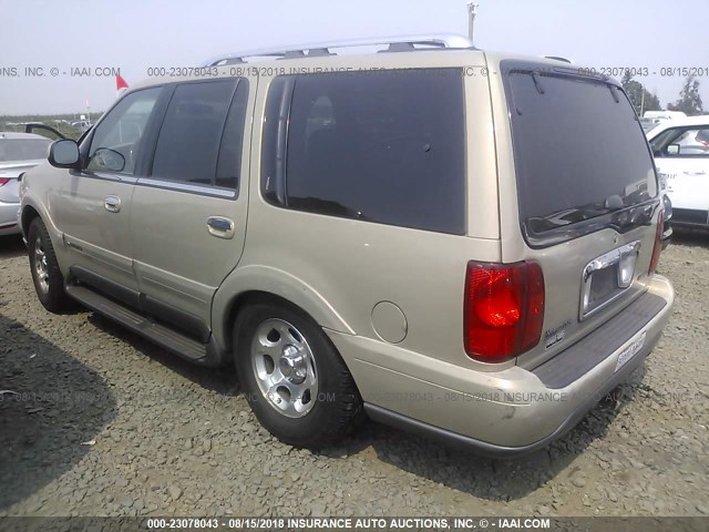 5LMPU28A3XLJ33140 - 1999 LINCOLN NAVIGATOR TAN photo 3