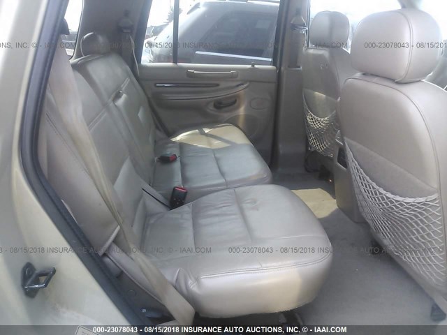 5LMPU28A3XLJ33140 - 1999 LINCOLN NAVIGATOR TAN photo 8