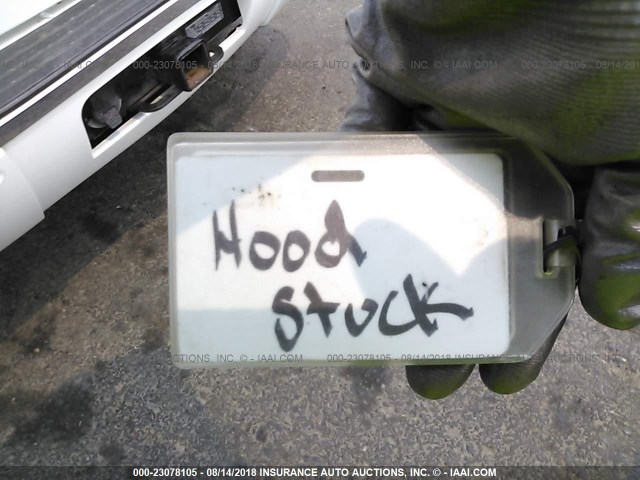 JTDBE32K640279566 - 2004 TOYOTA CAMRY LE/XLE RED photo 10