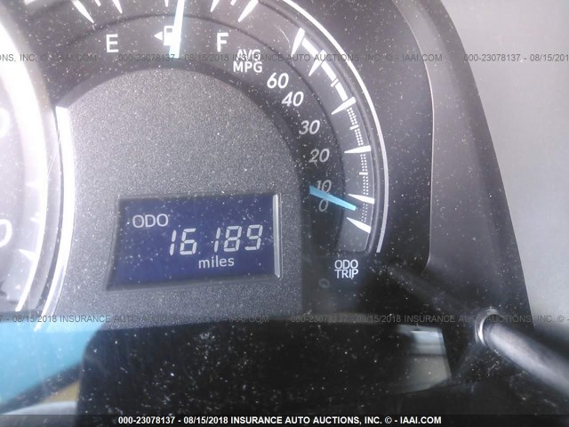 4T1BF1FK3FU924130 - 2015 TOYOTA CAMRY LE/XLE/SE/XSE WHITE photo 7