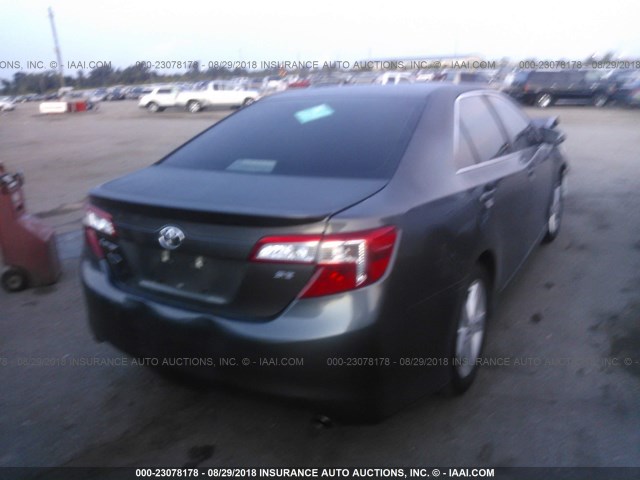 4T1BF1FK4DU679299 - 2013 TOYOTA CAMRY L/SE/LE/XLE 灰色 照片 4