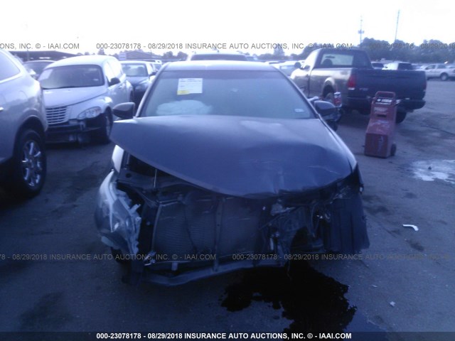 4T1BF1FK4DU679299 - 2013 TOYOTA CAMRY L/SE/LE/XLE 灰色 照片 6