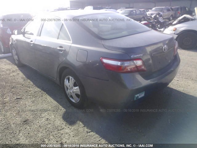 JTNBE46K873043032 - 2007 TOYOTA CAMRY NEW GENERAT CE/LE/XLE/SE GRAY photo 3