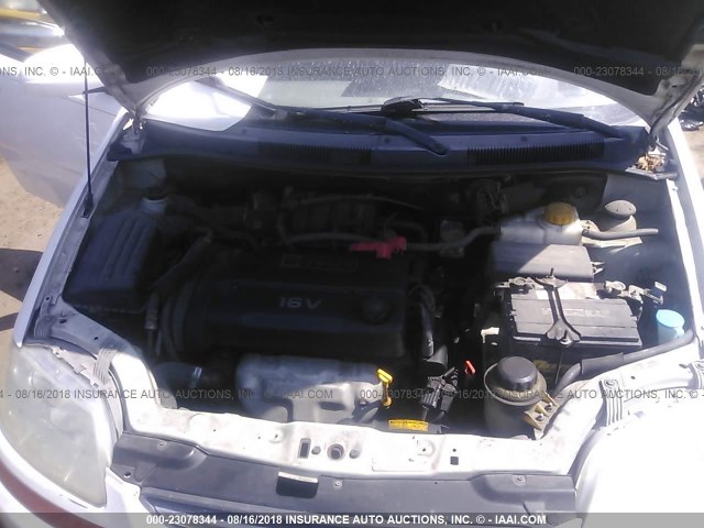 KL1TD52625B336512 - 2005 CHEVROLET AVEO LS WHITE photo 10