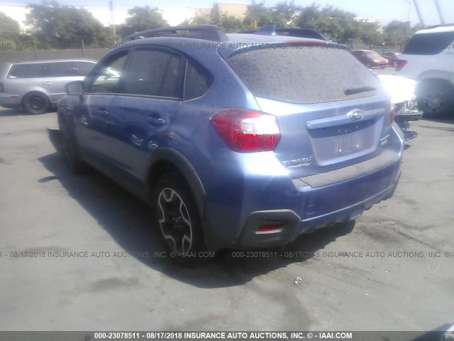 JF2GPAKC1HH256122 - 2017 SUBARU CROSSTREK LIMITED BLUE photo 3