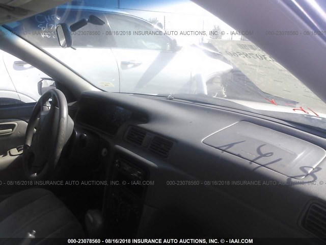 JT2BG22KXW0188056 - 1998 TOYOTA CAMRY CE/LE/XLE WHITE photo 5