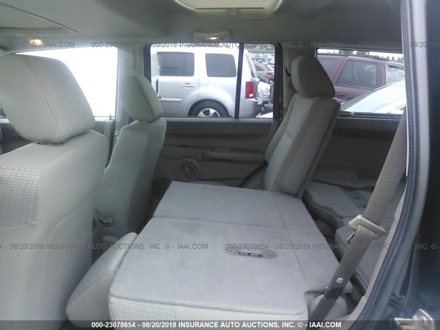 1J8HG48K16C258717 - 2006 JEEP COMMANDER BLACK photo 8