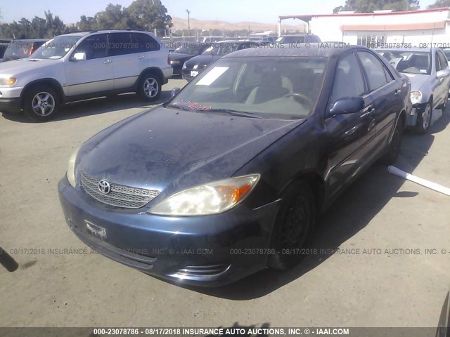 4T1BE32K52U513083 - 2002 TOYOTA CAMRY LE/XLE/SE Mavi foto 2