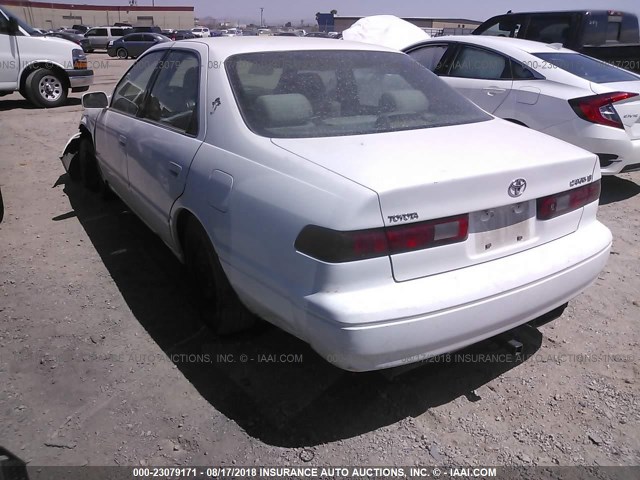 JT2BG22K3X0275914 - 1999 TOYOTA CAMRY LE/XLE 白色 照片 3