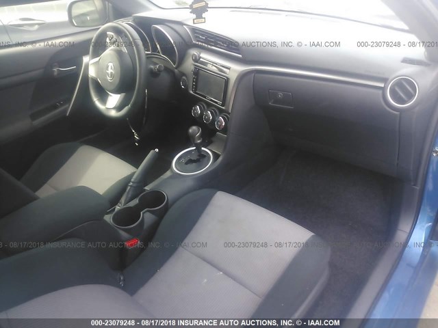 JTKJF5C7XGJ017796 - 2016 TOYOTA SCION TC 蓝色 照片 5