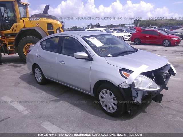 3N1CN7AP2JK396559 - 2018 NISSAN VERSA S/S PLUS/SV/SL SILVER photo 1