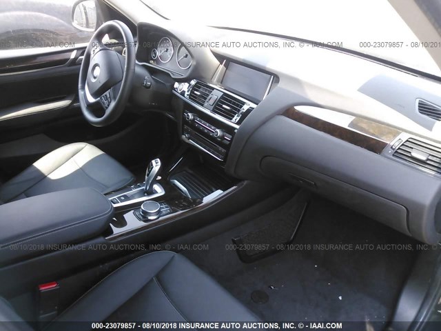 5UXWZ7C34H0X38912 - 2017 BMW X3 SDRIVE28I Чорний фото 5