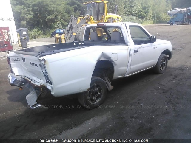 1N6DD21S1XC335212 - 1999 NISSAN FRONTIER XE WHITE photo 4
